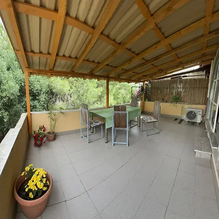 Villino Norsi 公寓 *